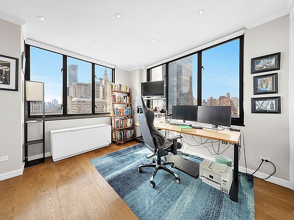 4th image of 407 Park Ave S #Pha