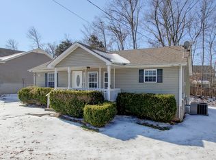 1046 Red Apple Ct, Clarksville, TN 37040