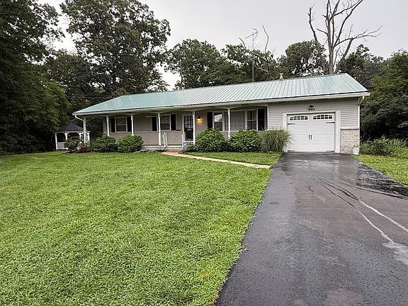 2nd image of 453 Centerton Rd