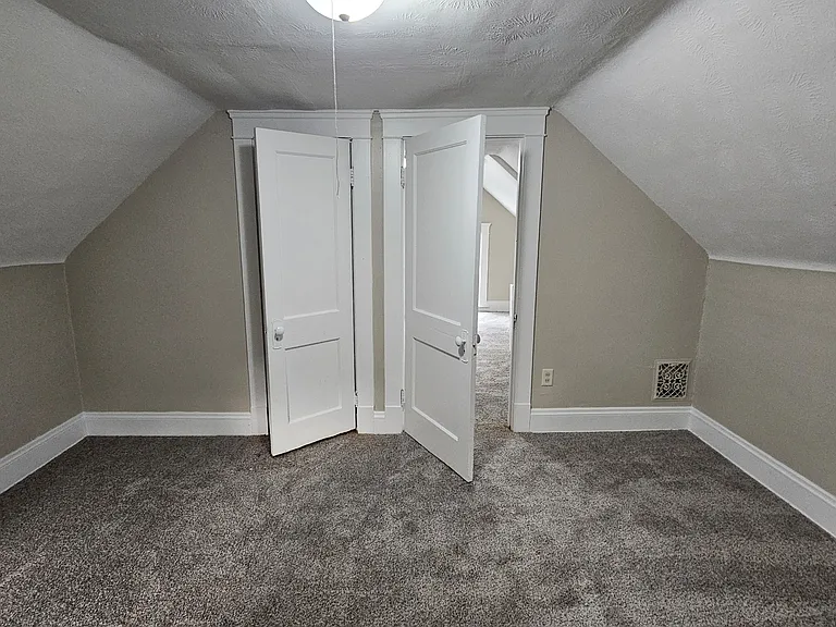 3192 Sycamore Rd — Photo 27