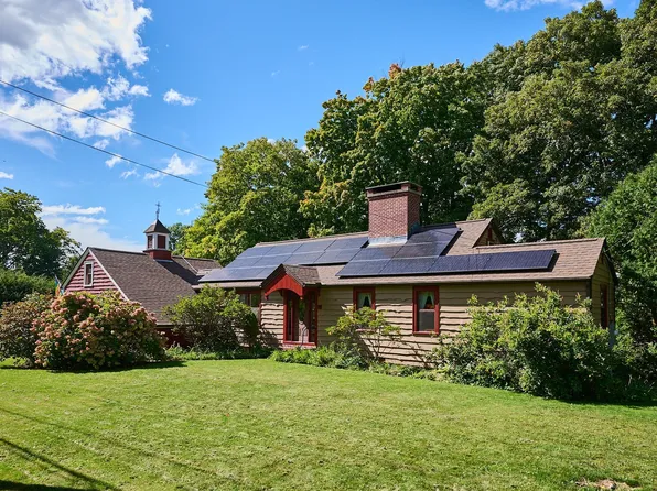 73 N Silver Ln, Sunderland, MA 01375