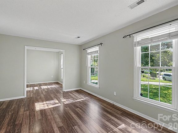 5th image of 9803 Cooper Run Ln