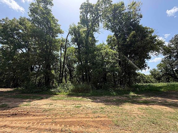 3rd image of 48 River Dr