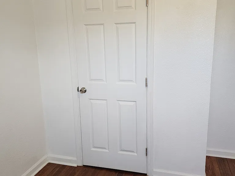 1005 Callen St — Photo 12