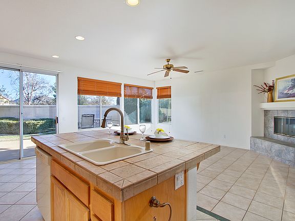 4th image of 28997 Baywater Dr