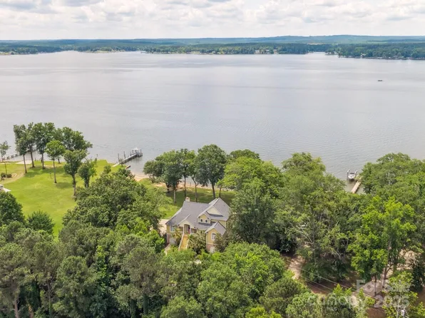 2592 Singleton Creek Rd, Liberty Hill, SC 29074