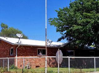 401 E 3rd St, Lefors, TX 79054
