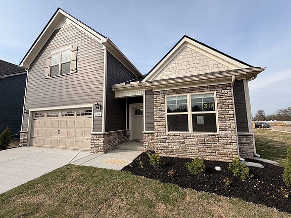 Stunning Front Bump out with Stone Surround on this home!