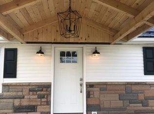 228 W 5th St, Nescopeck, PA 18635