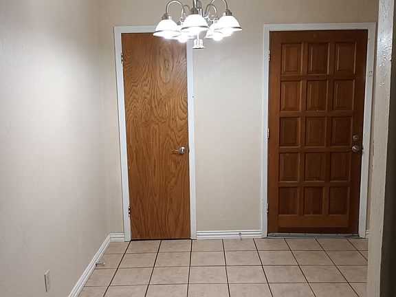 4th image of 416 N 40th St