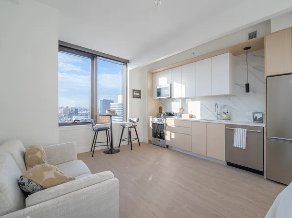 98-08 Queens Boulevard image 4 of 15