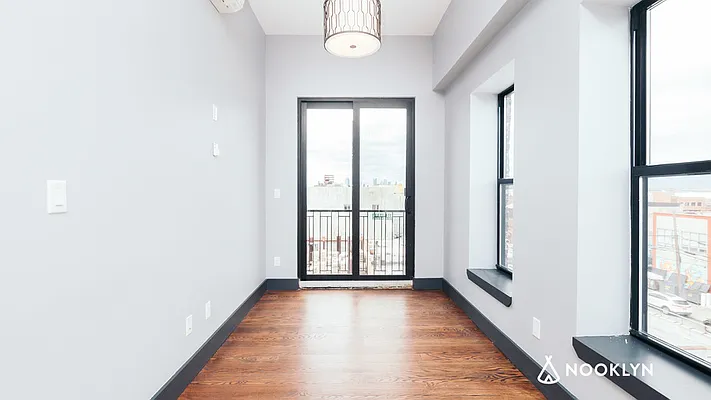 Rented by Nooklyn NYC LLC | media 79