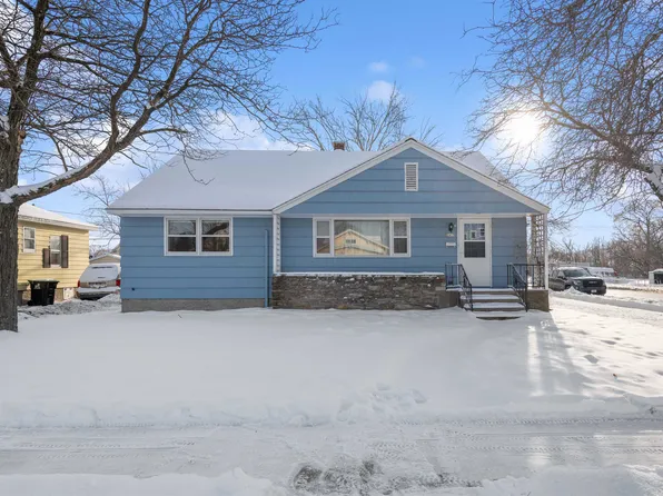 2417 14th Ave, Menominee, MI 49858