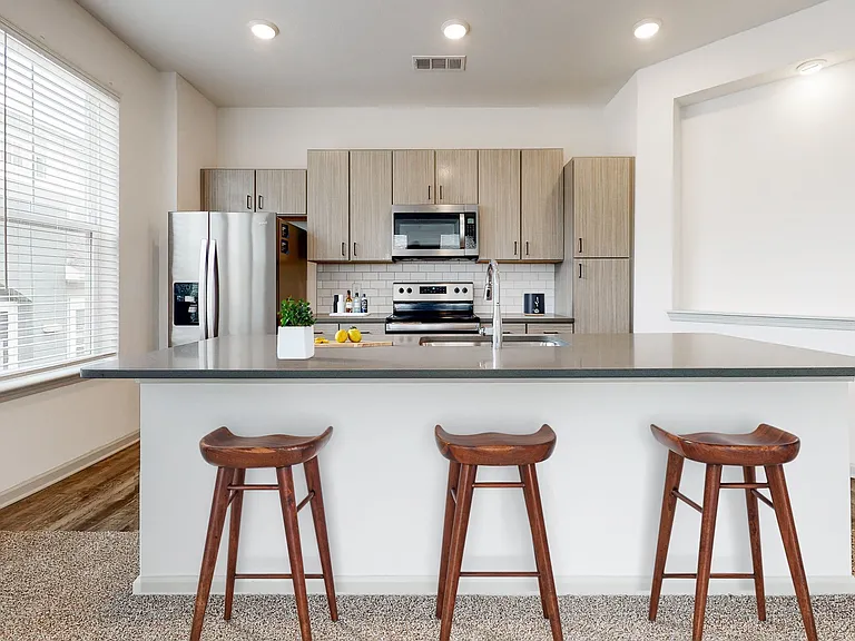 Ravella (Upper) - 3 Bed / 2 Bath - 1,676 Sq.Ft.