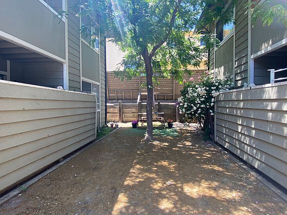 2nd image of 112 E 6th St #6-1