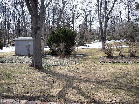 2nd image of 2213 Hillsdale Ave