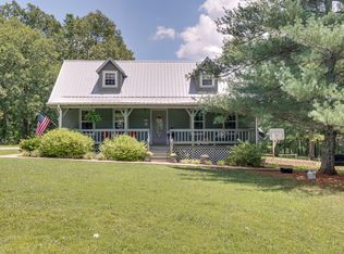 445 Peters Rd, Summertown, TN 38483