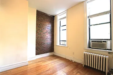 Rented by Urban Real Estate Property Group Inc