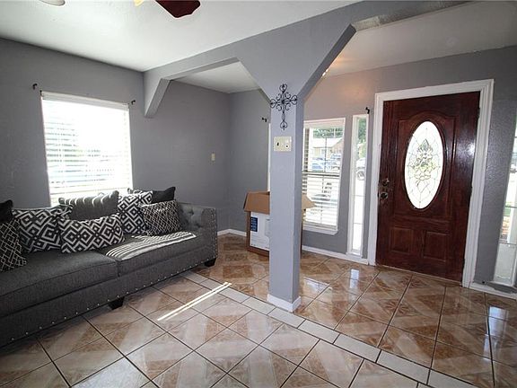 3rd image of 4218 Virginia Ln