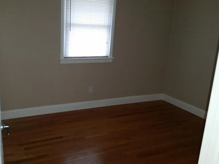 107 Jennings Dr — Photo 8