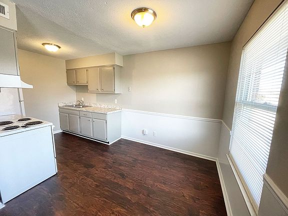 5th image of 9713 Hudson Ln APT 4