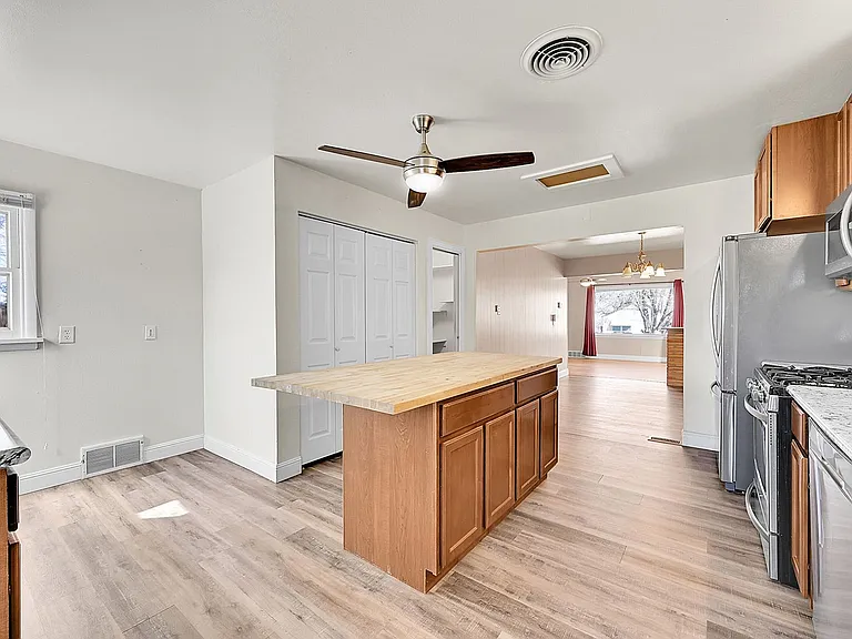 2317 De Soto Rd — Photo 8
