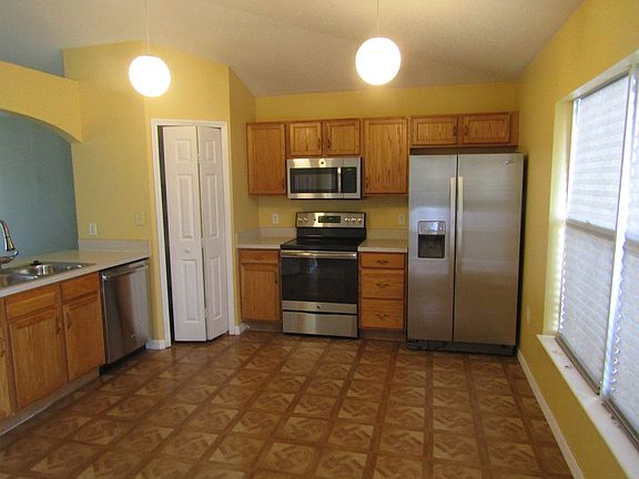 Kitchen-new appliances!