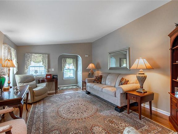 3rd image of 65 Penny Ln