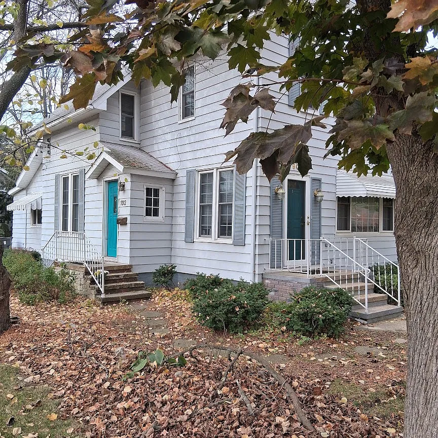 102 Jennett St — Photo 3