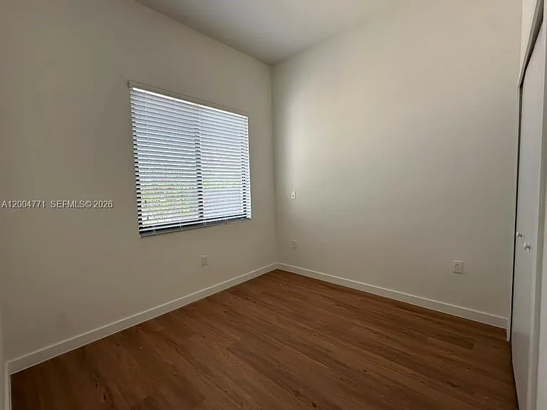 19428 SW 125th Ave #200 — Photo 7