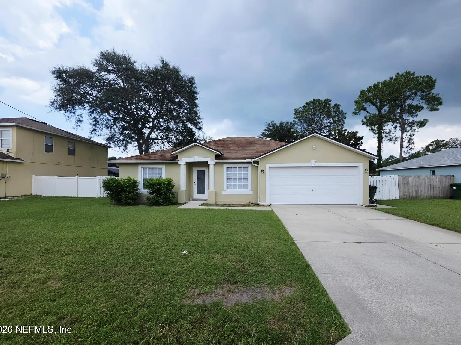 3 bed, 2.0 bath, 1640 sqft, $2,100 — Photo 1