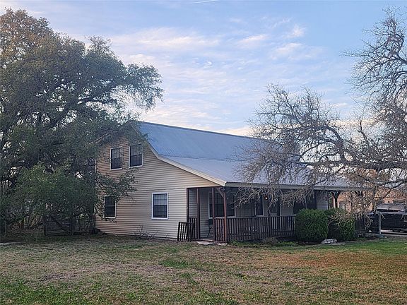 3rd image of 200 Little Barton Dr