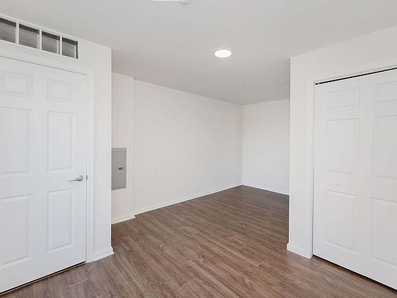 4th image of 162-170 S Orange Ave #404