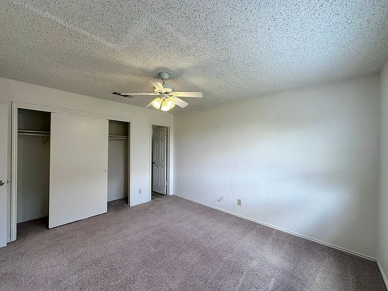 2312 Silverhill Dr — Photo 17