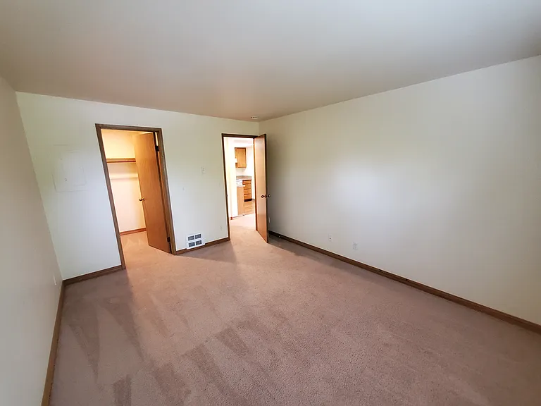 Meridian Place — Photo 16