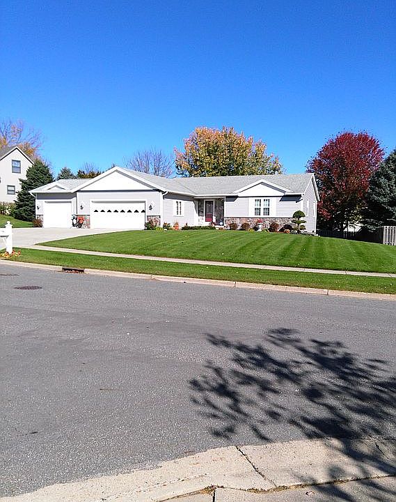 1st image of 2902 Valley Ave NW
