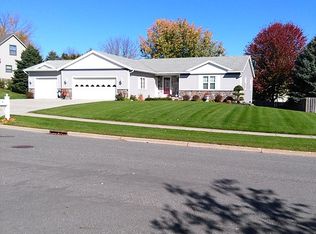 2902 Valley Ave NW, Grand Rapids, MI 49544