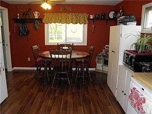 4th image of 29 Knox Ave