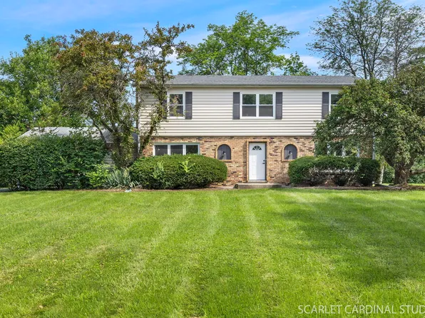 22W046 McCormick Ave, Glen Ellyn, IL 60137