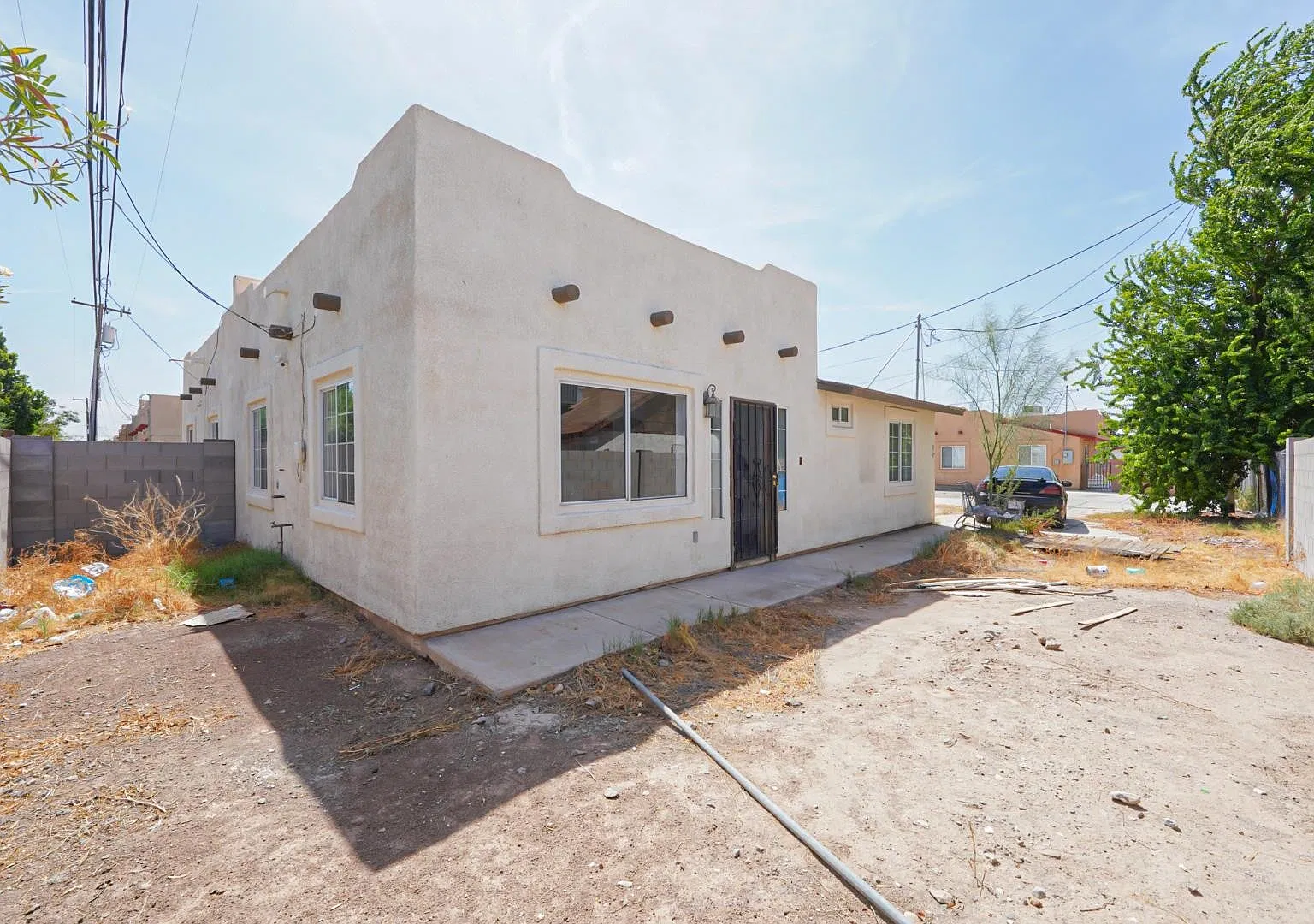 3 bed, 2.0 bath, 900 sqft, $1,085 — Photo 4