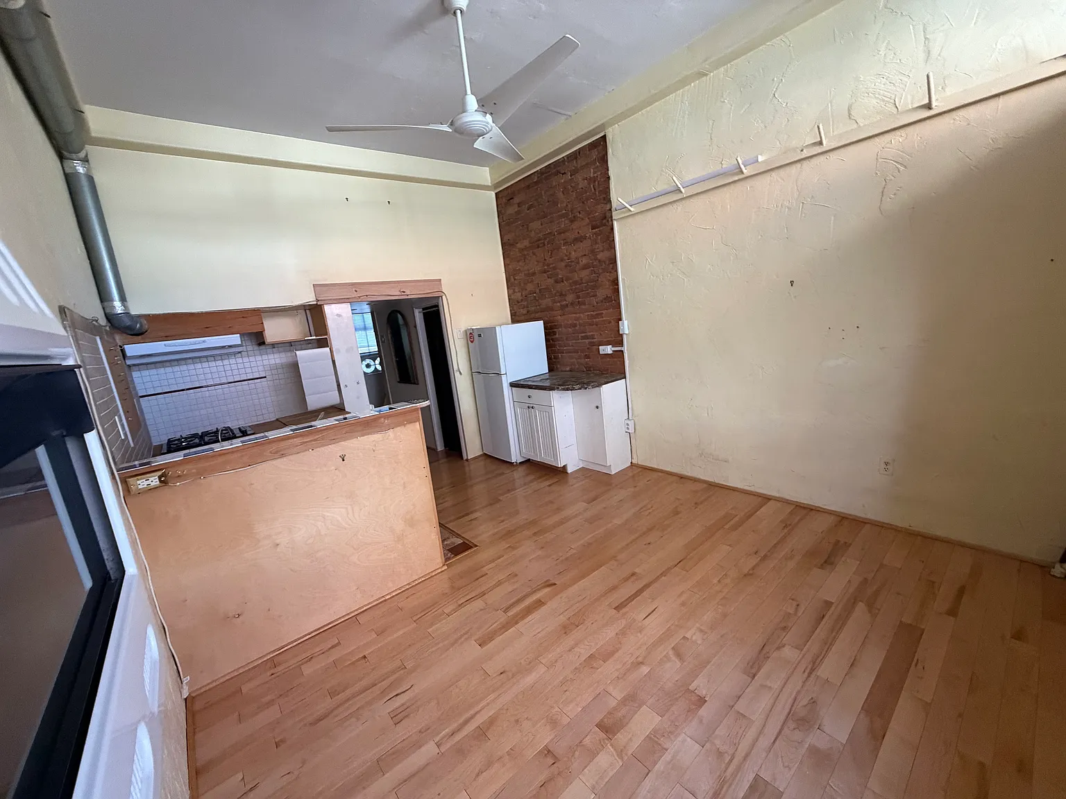 2126 South St — Photo 3