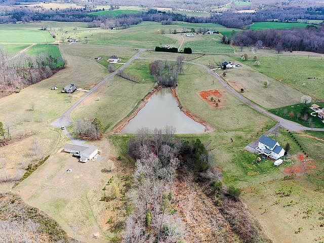 1st image of 120 Vintage Woods Ct