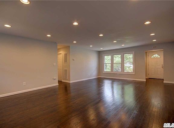 2nd image of 2954 Derby Dr W