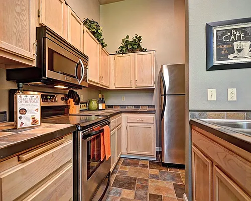 3028 Western Ave #310 Photo 1