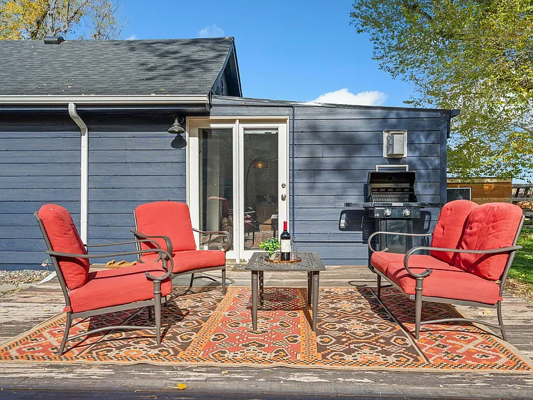 322 N Sunset St — Photo 20