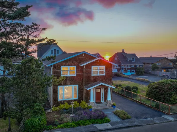 1164 Beach Dr, Seaside, OR 97138