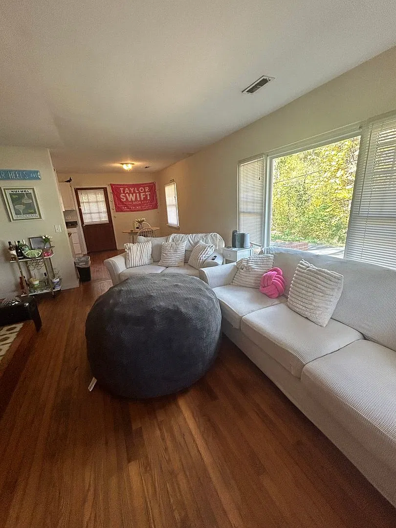 117 Greene Street / Chapel Hill / 3BR House — Photo 2
