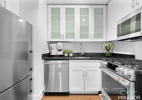 Rented by Mirador Real Estate | media 69