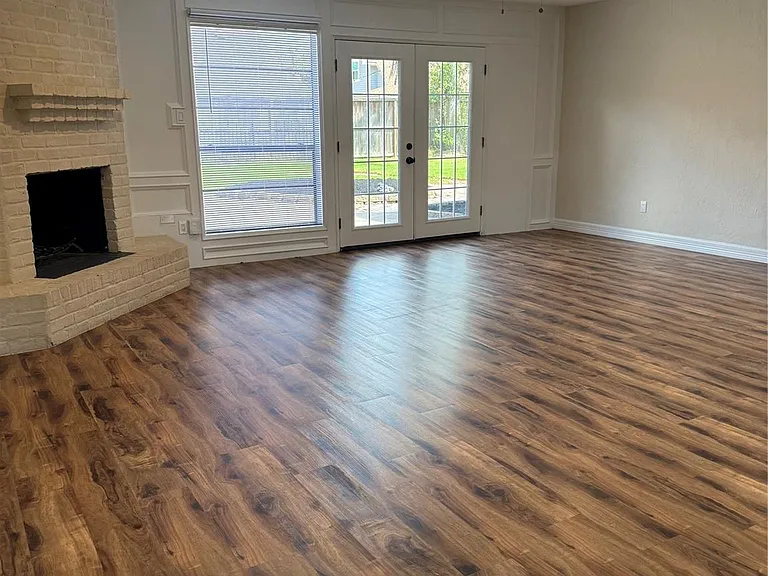 2716 Pine Cone Ln — Photo 3