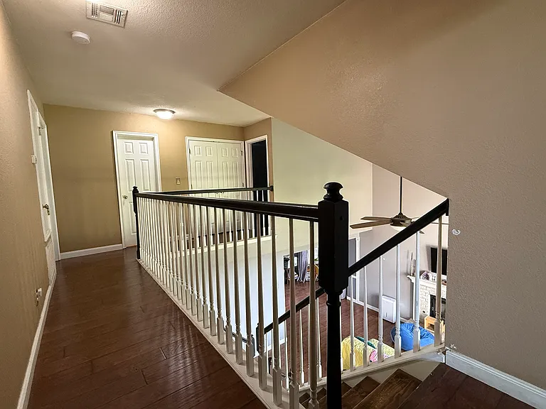 1405 W San Antonio St — Photo 11